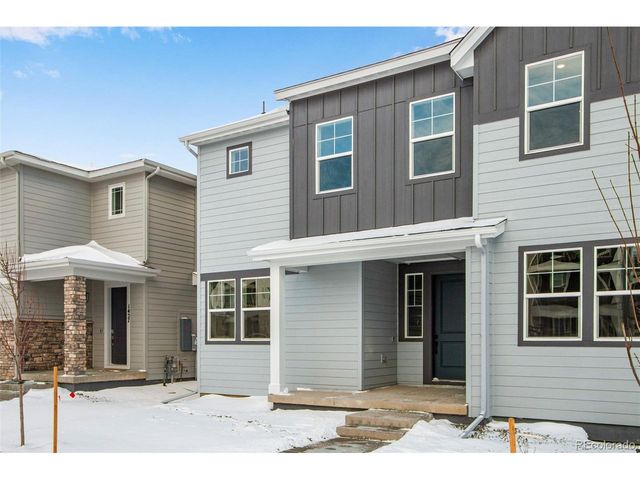 1423 Great Western Dr, Longmont, CO 80501