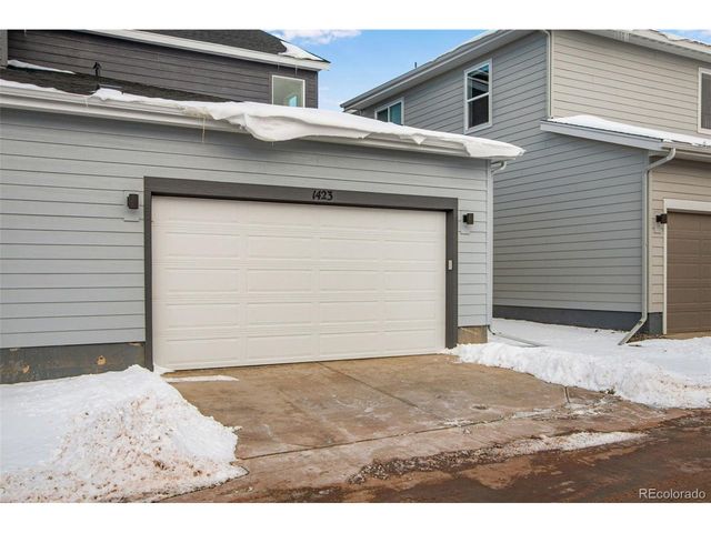 1423 Great Western Dr, Longmont, CO 80501