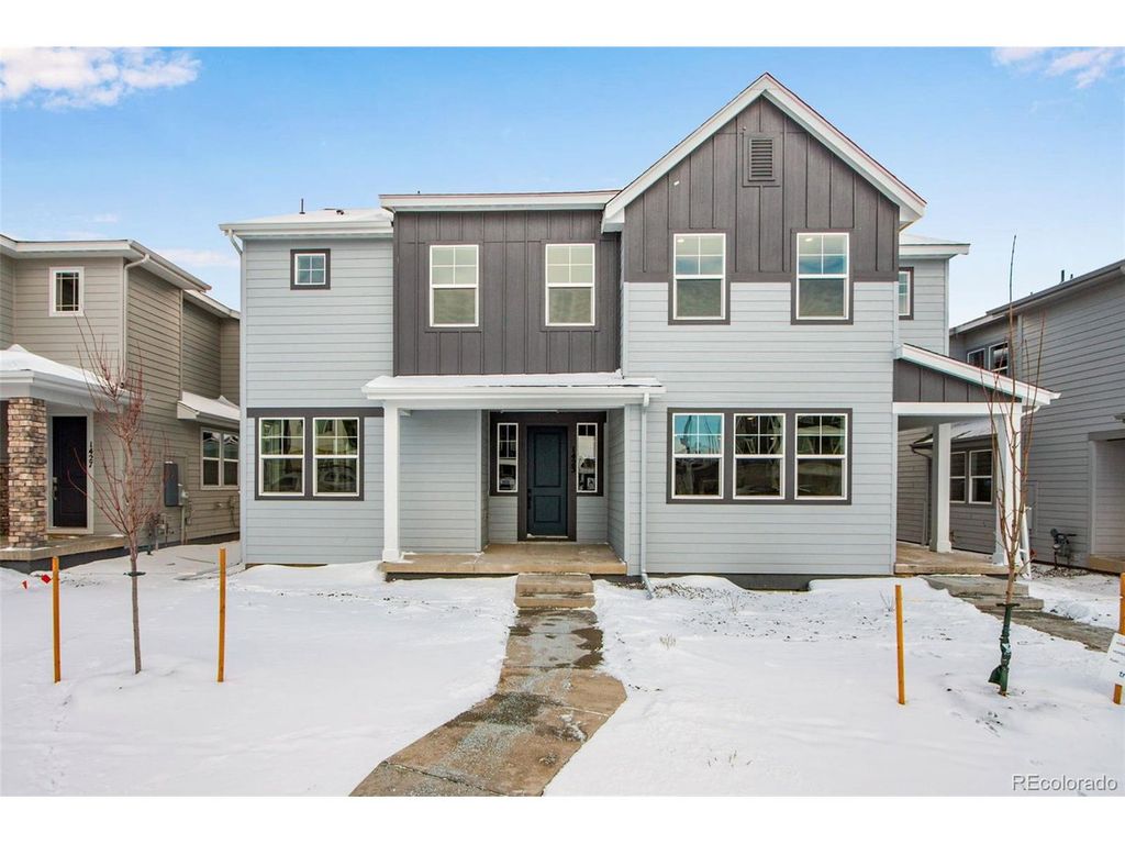 1423 Great Western Dr, Longmont, CO 80501