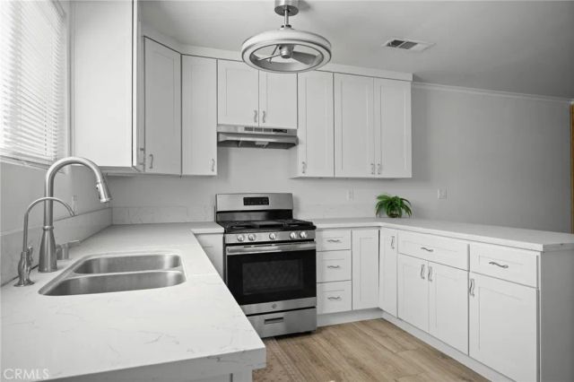 1020 Olmsted A, Glendale, CA 91202
