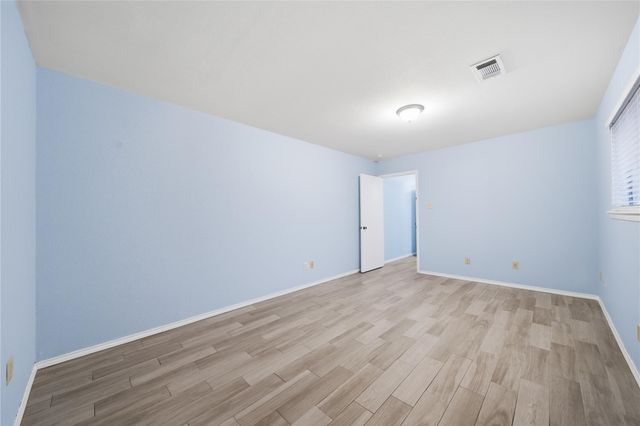 11711 Roos Rd Road, Houston, TX 77072