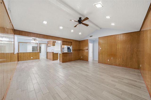 11711 Roos Rd Road, Houston, TX 77072