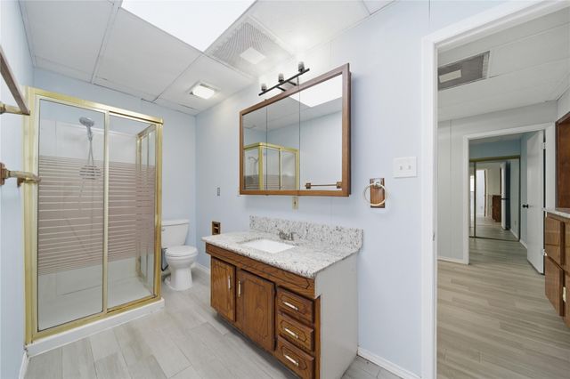 11711 Roos Rd Road, Houston, TX 77072