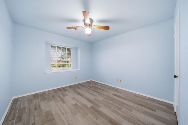 11711 Roos Rd Road, Houston, TX 77072