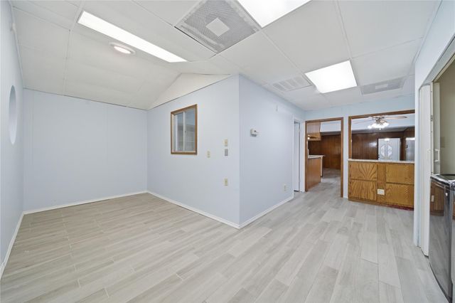 11711 Roos Rd Road, Houston, TX 77072
