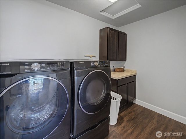 2521 12th Avenue NW, Puyallup, WA 98371