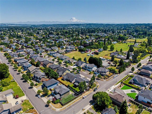 2521 12th Avenue NW, Puyallup, WA 98371