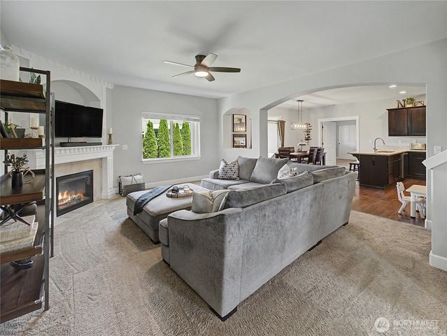2521 12th Avenue NW, Puyallup, WA 98371