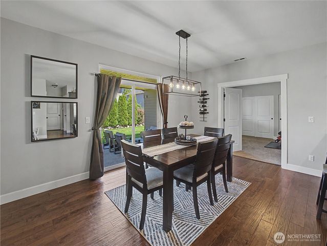 2521 12th Avenue NW, Puyallup, WA 98371