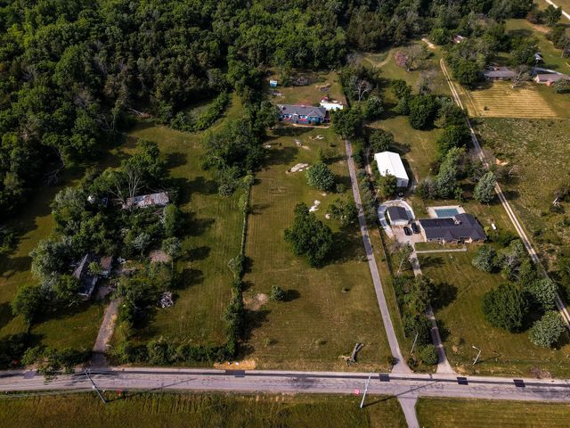 681 Brick Church Ln, Whites Creek, TN 37189