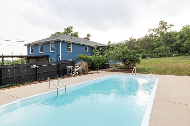 681 Brick Church Ln, Whites Creek, TN 37189