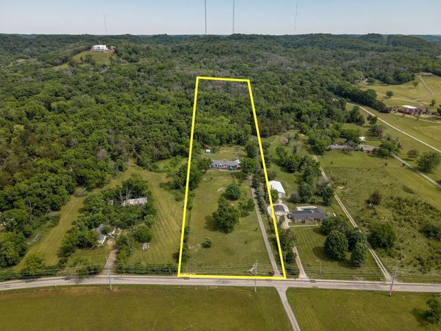 681 Brick Church Ln, Whites Creek, TN 37189
