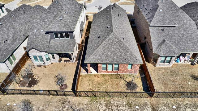 720 Skyview Court, Celina, TX 75009