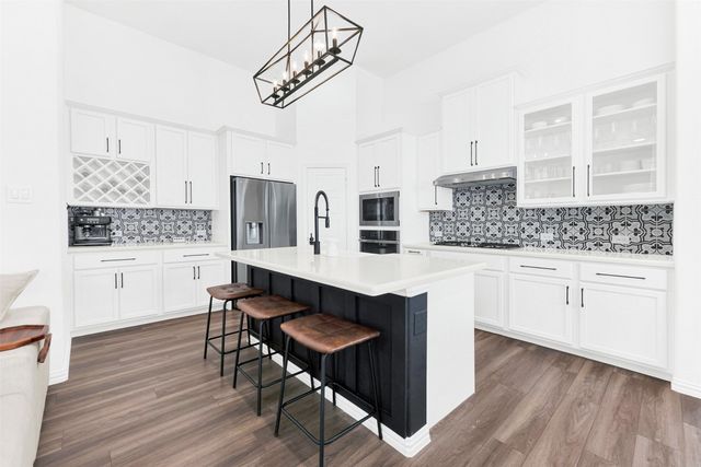 720 Skyview Court, Celina, TX 75009