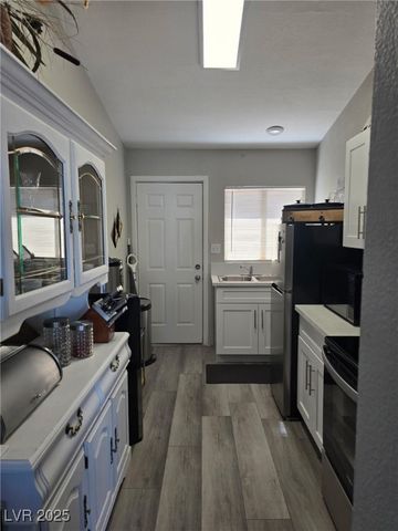 1713 Fairfield Avenue, Las Vegas, NV 89102