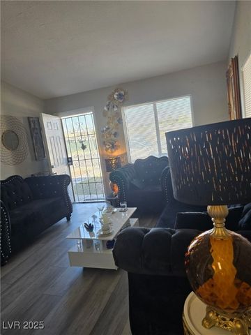 1713 Fairfield Avenue, Las Vegas, NV 89102