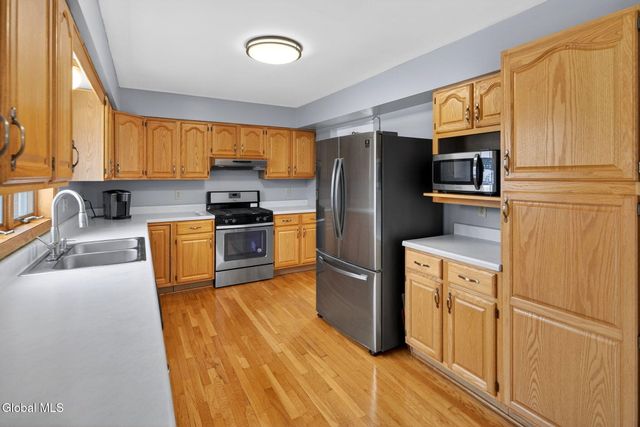 1005 New Scotland Road, Albany, NY 12208