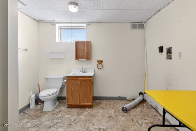 1005 New Scotland Road, Albany, NY 12208