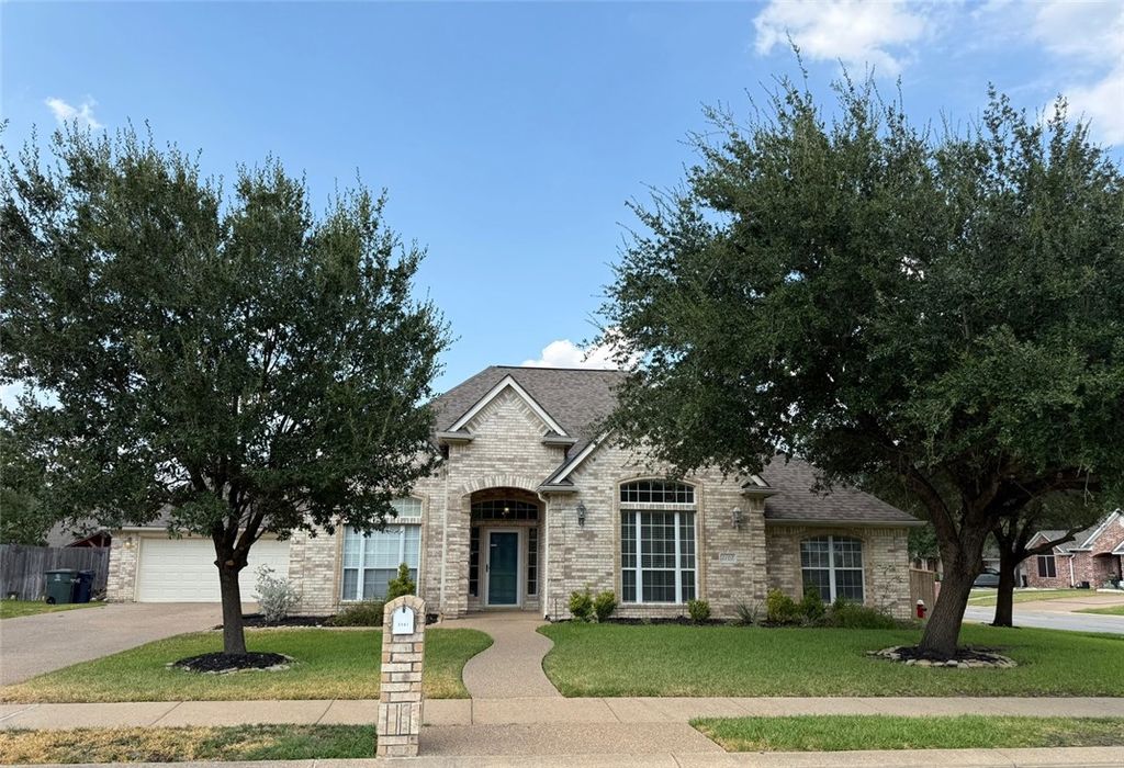 2107 Williams Way, Bryan, TX 77808 — exterior