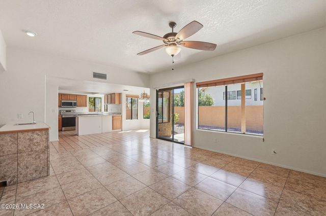 1061 W Antelope Creek Way, Oro Valley, AZ 85737