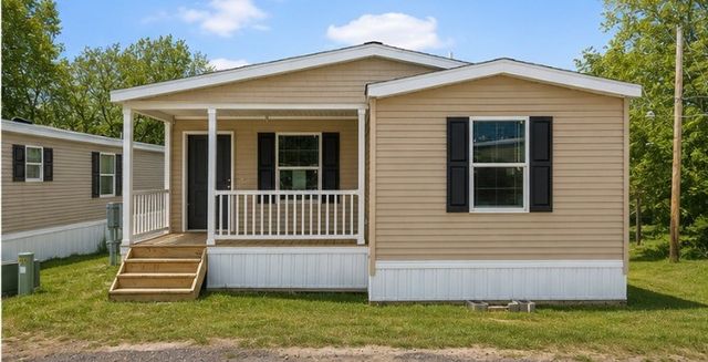 16 Surf Dr, Forward Twp, PA 15020