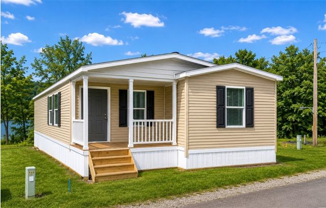 16 Surf Dr, Forward Twp, PA 15020