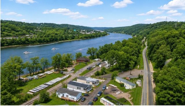 16 Surf Dr, Forward Twp, PA 15020