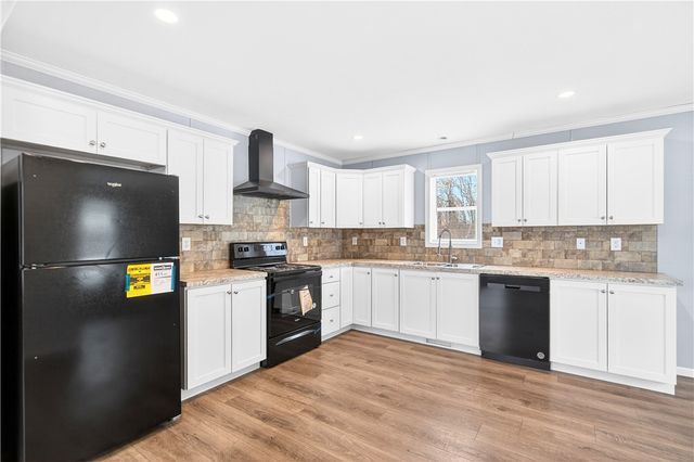 16 Surf Dr, Forward Twp, PA 15020