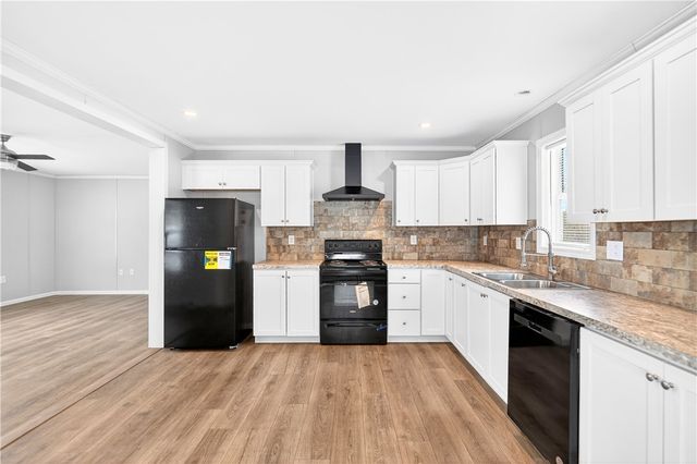 16 Surf Dr, Forward Twp, PA 15020