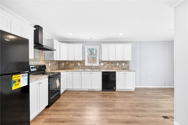 16 Surf Dr, Forward Twp, PA 15020