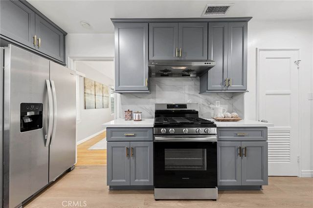 1505 N Rosewood Avenue, Santa Ana, CA 92706