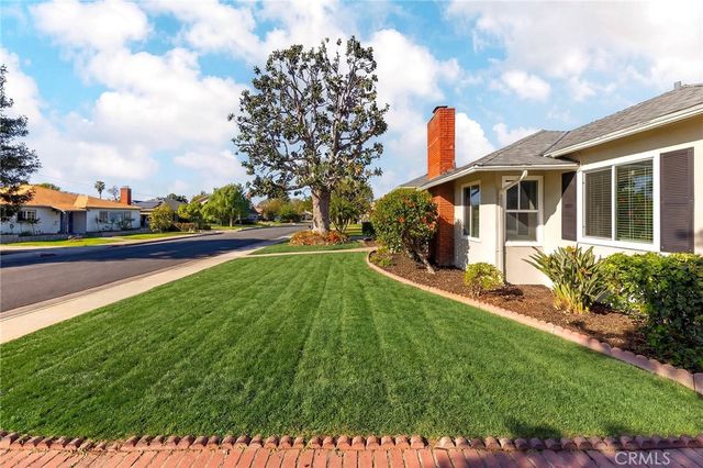 1505 N Rosewood Avenue, Santa Ana, CA 92706