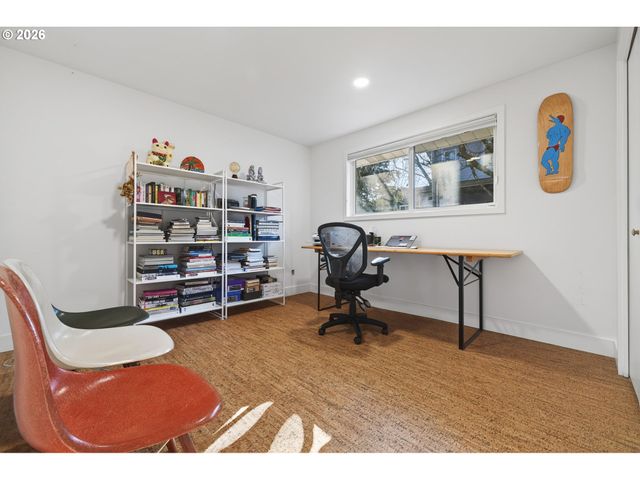 5214 Ne JESSUP St, Portland, OR 97218