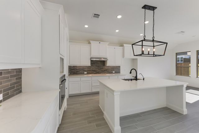 6852 Turner Falls Circle, Flower Mound, TX 76226
