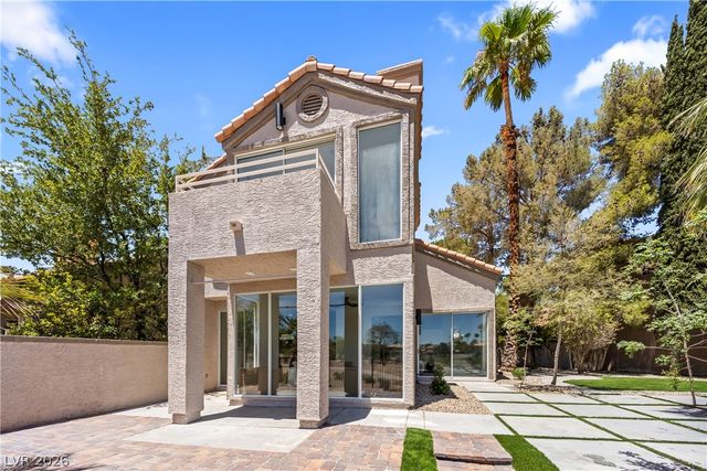 8921 Diamond Falls Drive, Las Vegas, NV 89117