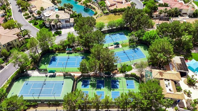8921 Diamond Falls Drive, Las Vegas, NV 89117