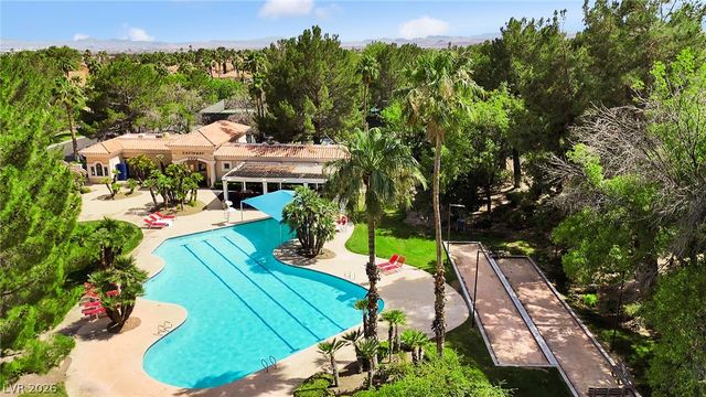 8921 Diamond Falls Drive, Las Vegas, NV 89117