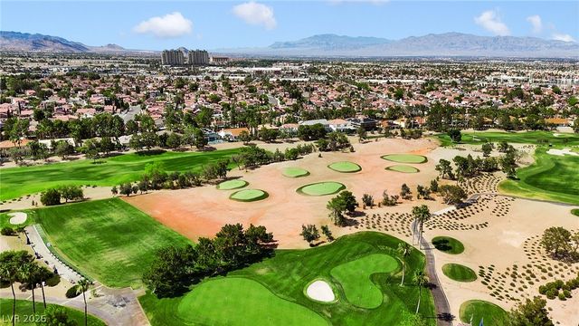 8921 Diamond Falls Drive, Las Vegas, NV 89117