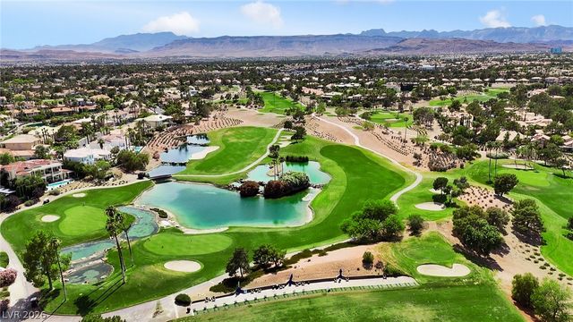8921 Diamond Falls Drive, Las Vegas, NV 89117