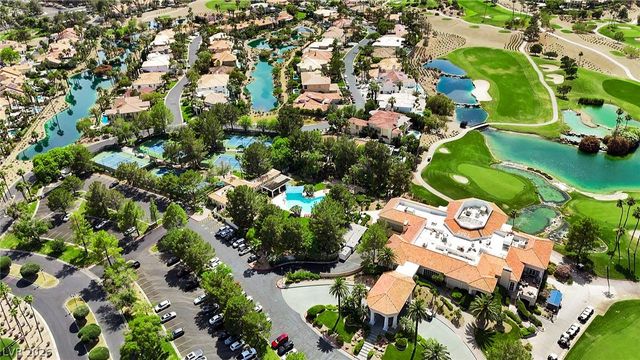 8921 Diamond Falls Drive, Las Vegas, NV 89117