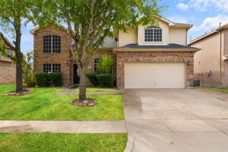 6408 Wolf Creek Court, Arlington, TX 76018