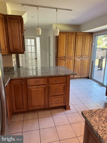 BLUFFWOOD CT, Fort Washington, MD 20744