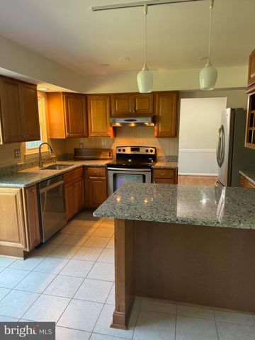 BLUFFWOOD CT, Fort Washington, MD 20744