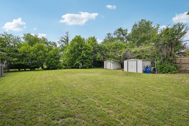 517 Norwood Drive, Hurst, TX 76053