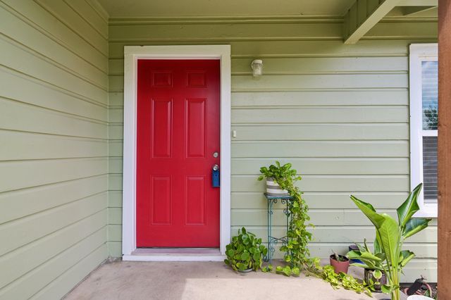 517 Norwood Drive, Hurst, TX 76053