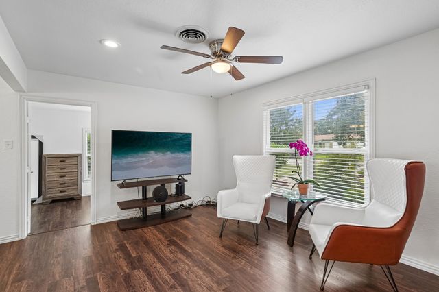 517 Norwood Drive, Hurst, TX 76053