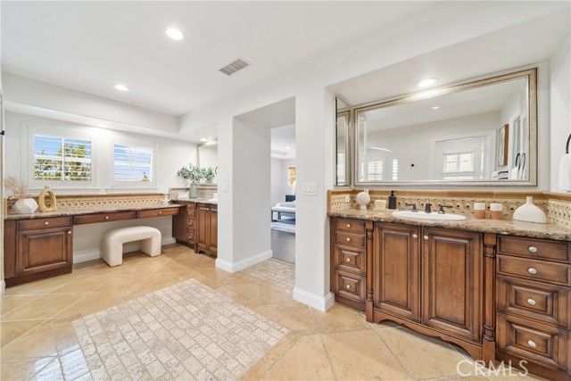 15 Basilica Place, Ladera Ranch, CA 92694