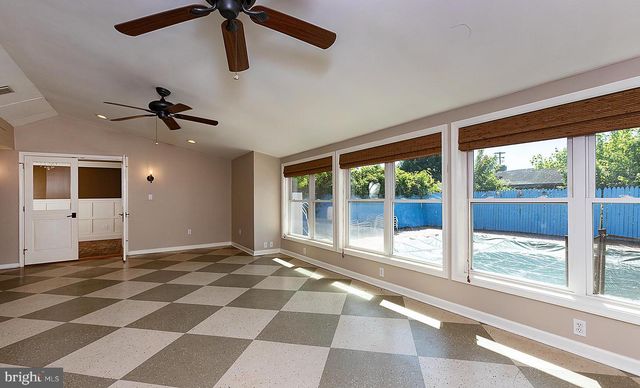 171 S HANOVER ST, Hummelstown, PA 17036