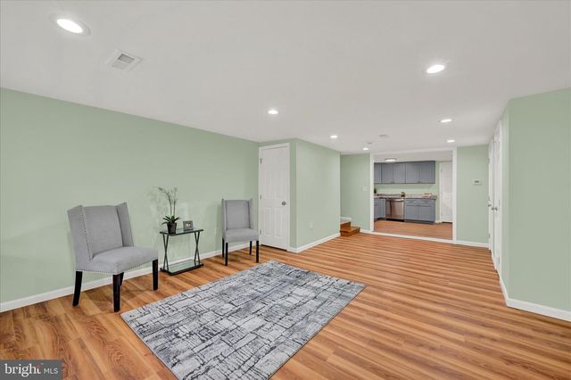 8511 FREDERICK RD, Ellicott City, MD 21043