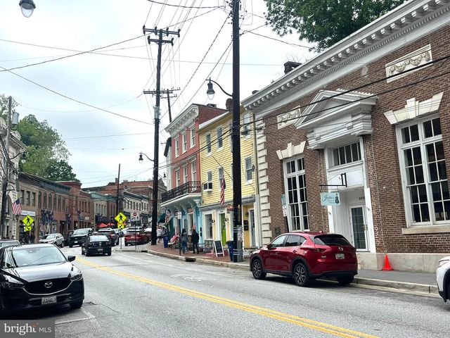 8511 FREDERICK RD, Ellicott City, MD 21043